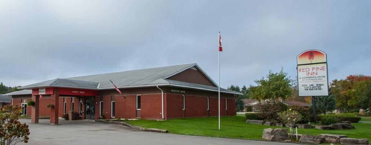Red Pine Inn & Conference Centre Alliston Exterior foto